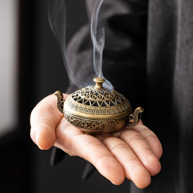 1pcs Nepali Style Brass Incense Burner, Metal AromaRelax Holder, Unscented Type For Yoga Meditation Bedroom Space, Home Decor - Prohibited For Sale On