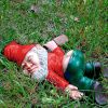 1pc Drunken Garden Gnome Statue; 5.91inch Resin Garden Gnome Crafts; Garden Decoration; Creative Garden Statue Decor; Weatherproof Funny Garden G